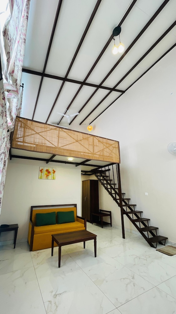 Big Mama Corbett in Kaladhungi, India