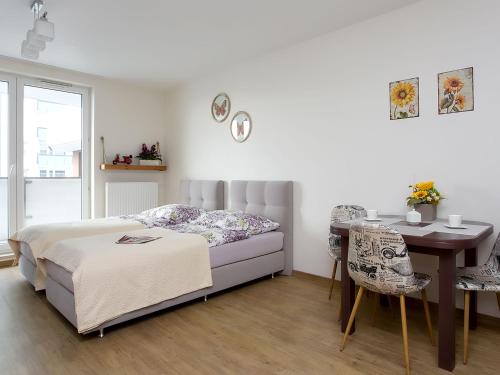 Manhattan Place Apartament — 4-Star Luxury Hotel in Warsaw, Poland