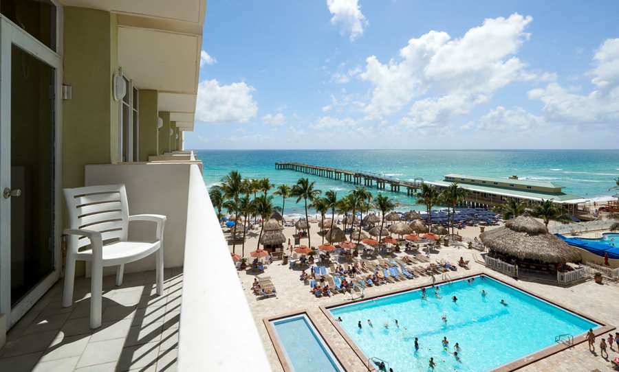 Newport Beachside Resort - photo 8