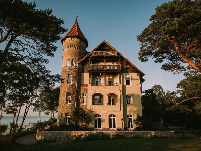 Zamek Łeba Resort & Spa — 4-Star Luxury Hotel in Leba, Poland