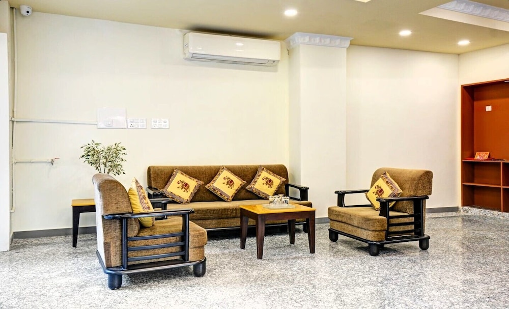 Jheel Mahal - last minute hotel in Udaipur