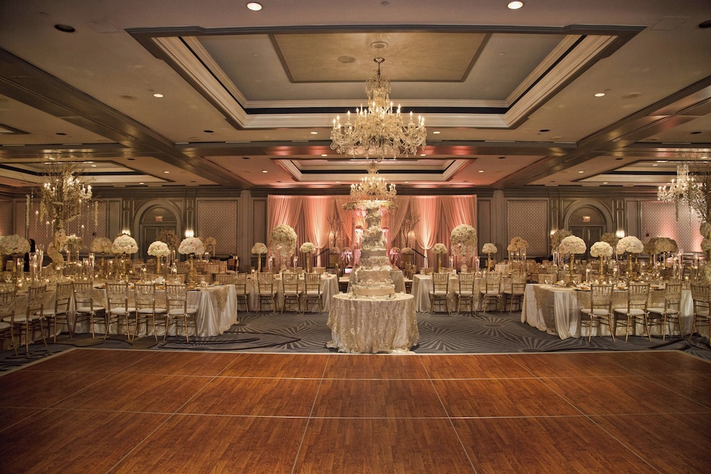 The Henry Hotel Autograph Collection - photo 3