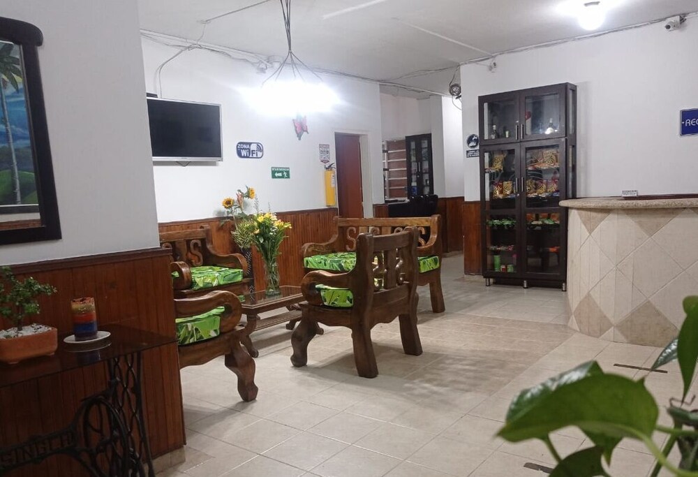 Hotel Plaza Calarca — Calarca
