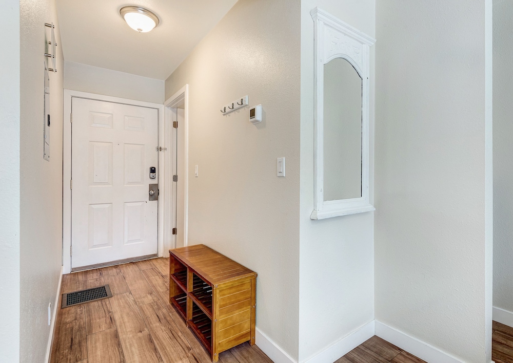 Bend Riverside Inn & Suites - photo 11