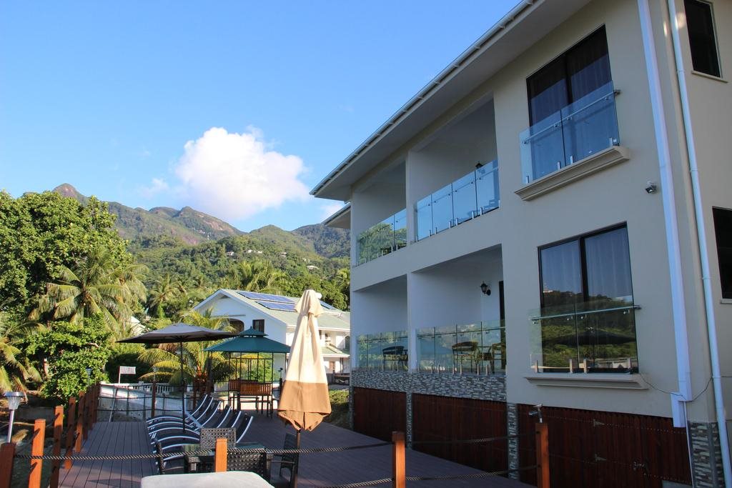 Surfers Cove Apartments — 4-Star Luxury Hotel in Bel Ombre, Seychelles