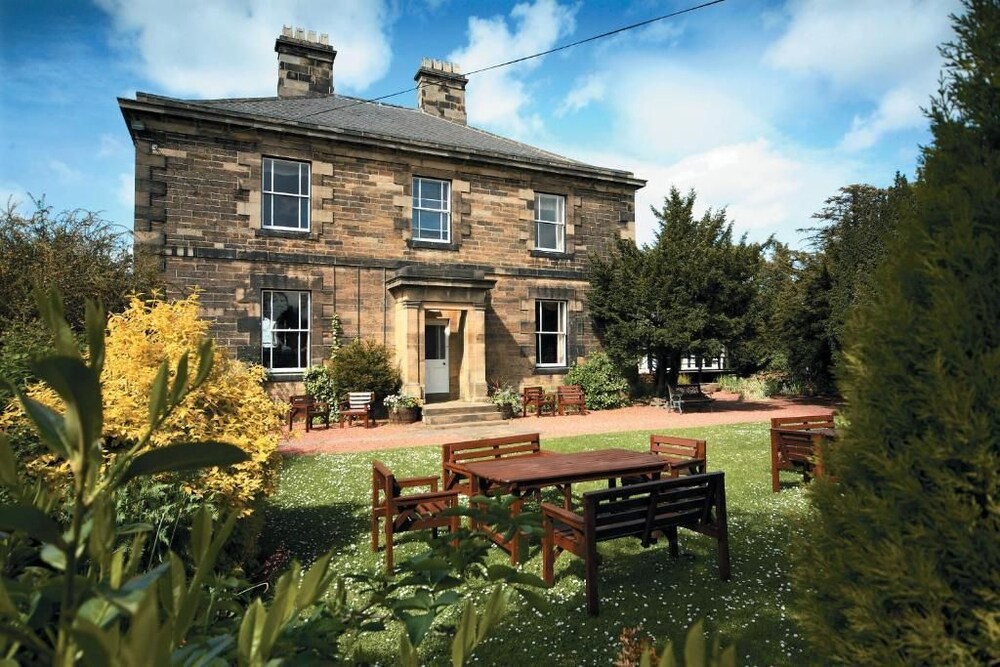 Horton Grange - carbon neutral hotel in Stannington