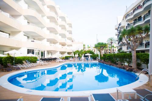 Adults Only Sunny Quiet Apartment in Center of Las Americas — 4-Star Luxury Hotel in Arona, Spain