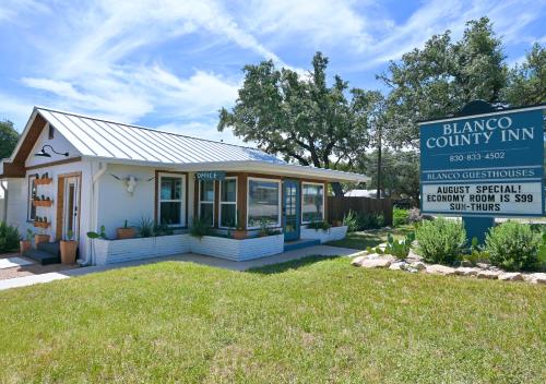 Blanco County Inn - last minute hotel in Blanco
