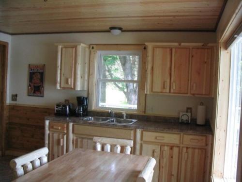 Riverside Resort - photo 22