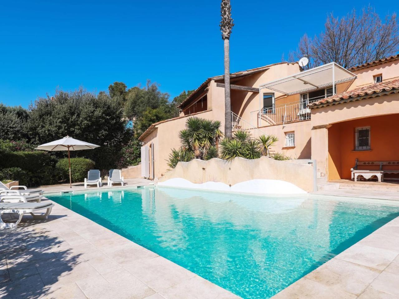 Villa Le Petit Rouveau by Interhome — 4-Star Luxury Hotel in Sainte-Maxime, France