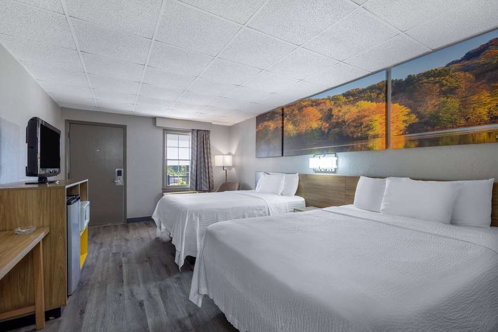 Days Inn by Wyndham Lincolnton - photo 27