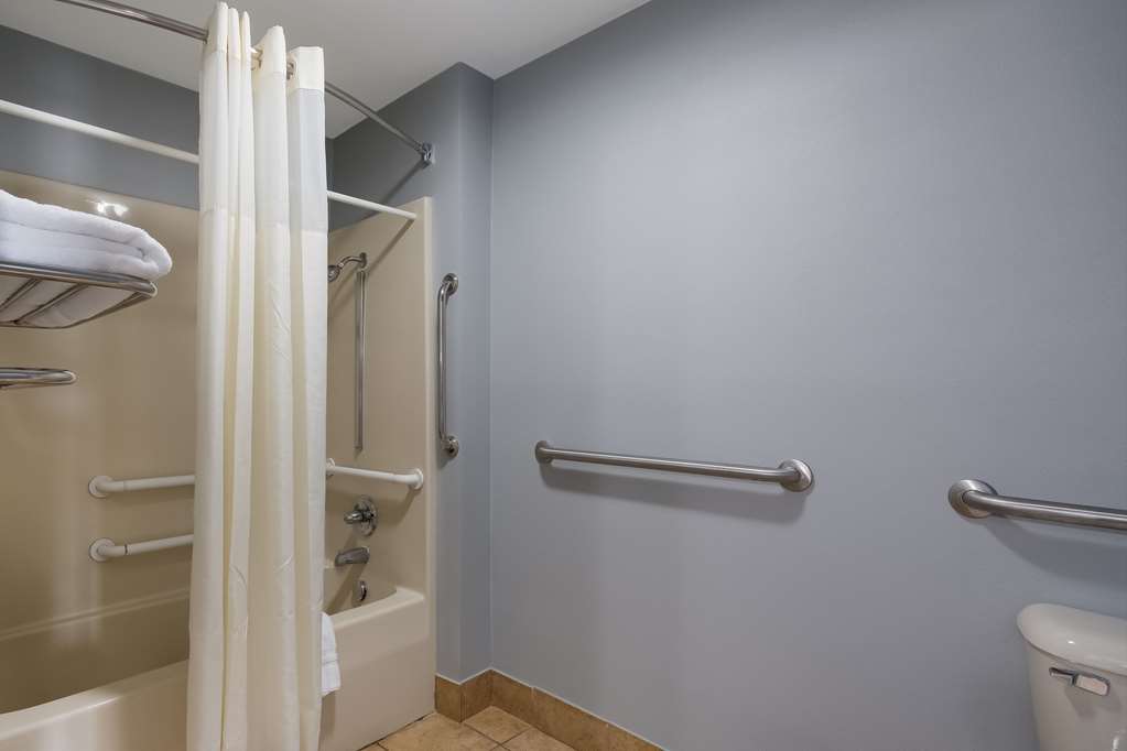 Quality Inn & Suites Oklahoma City North - photo 15