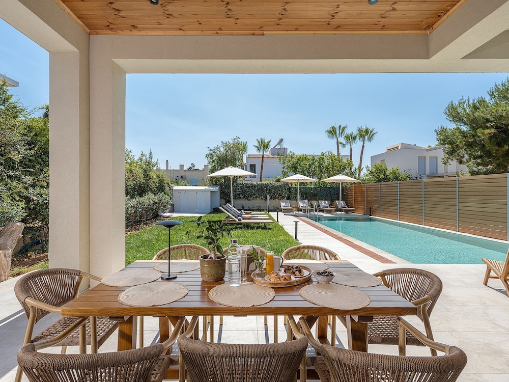 Villa Thimi Luxury Family Villa Private Pool — 4-Star Luxury Hotel in Chania, Greece