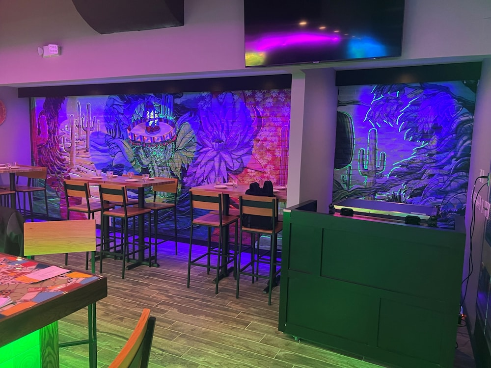 Holiday Inn & Suites Parsippany Fairfield by IHG - photo 21