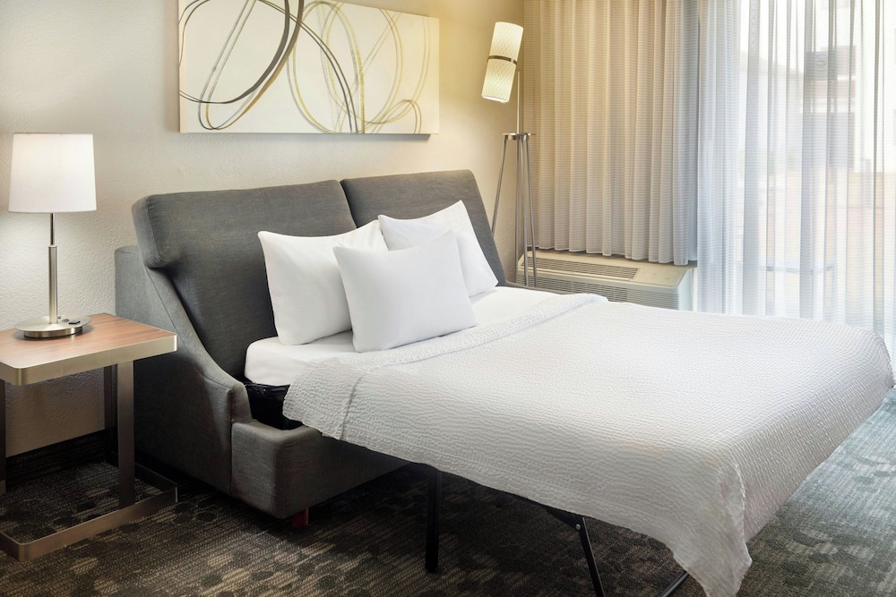 Courtyard by Marriott Atlanta Airport South Sullivan Road - photo 7