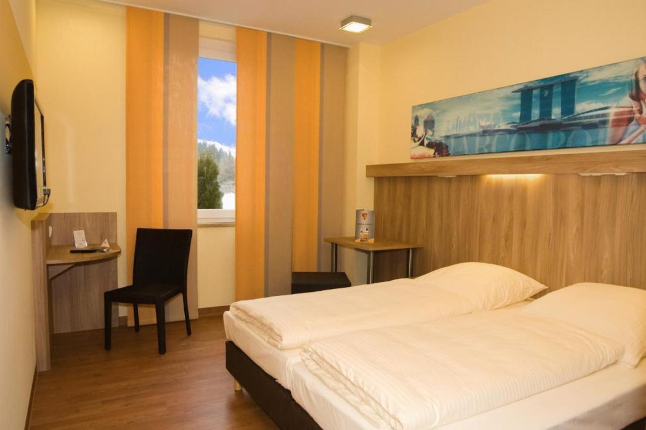Hotel Neumarkt - last minute hotel in Postbauer-Heng