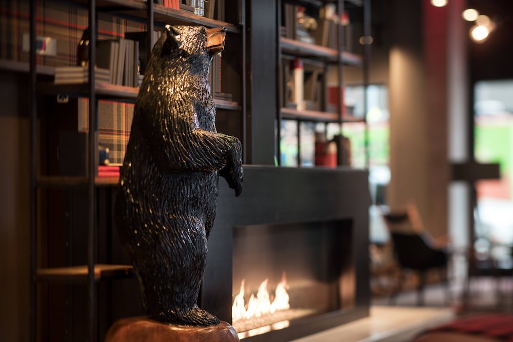 MOXY Seattle Downtown - photo 2