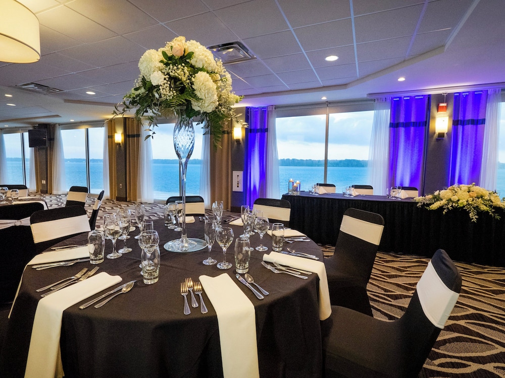Crowne Plaza Niagara Falls NY Riverside by IHG - photo 73