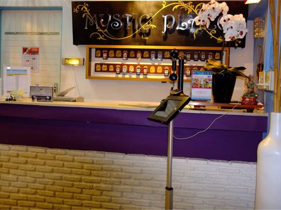 Hotel Interior/Public Areas