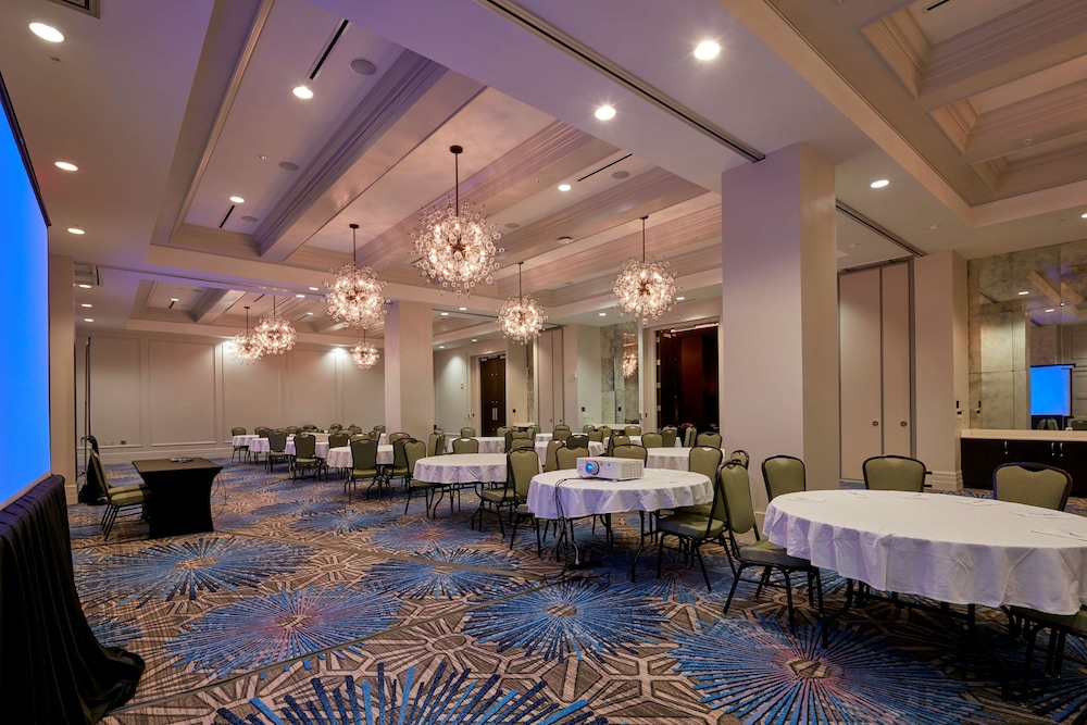 Embassy Suites Louisville Downtown - photo 66
