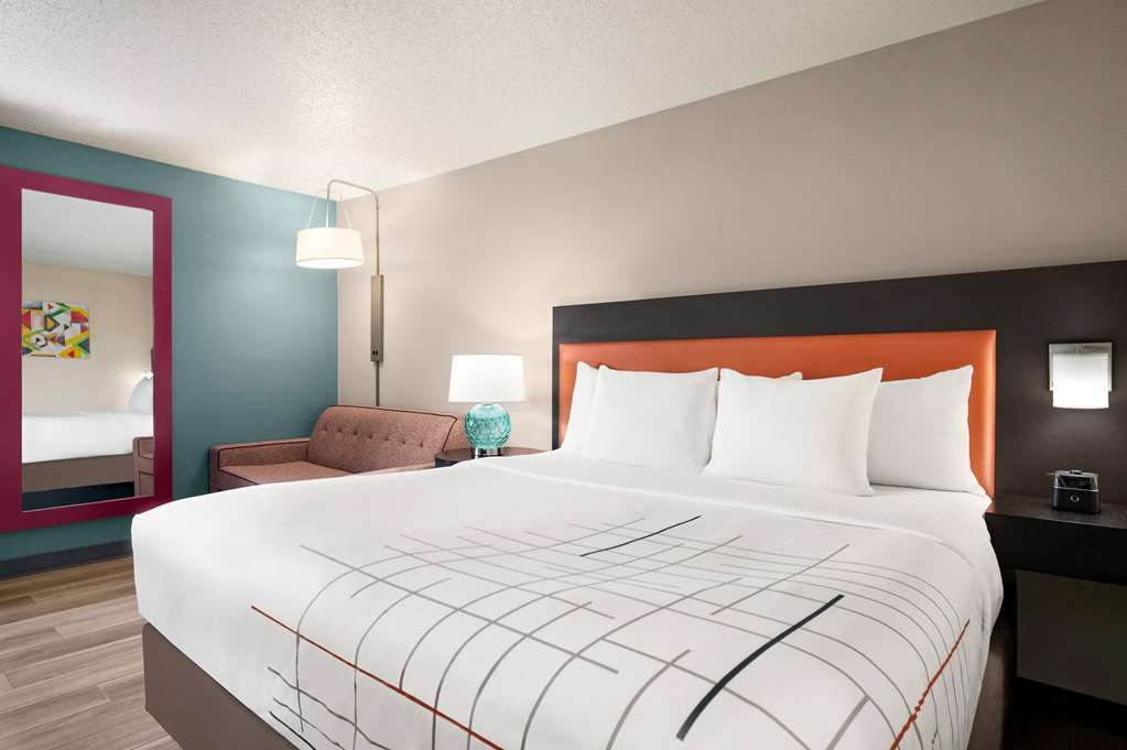 La Quinta Inn by Wyndham Columbus Dublin - photo 22