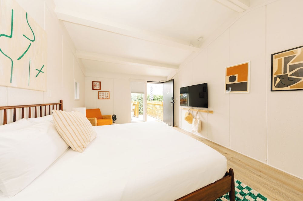 The Green Room Hotel - photo 39