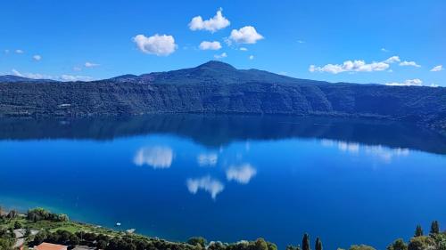 Residenza Dei Papi Luxury City House — 4-Star Luxury Hotel in Castel Gandolfo, Italy