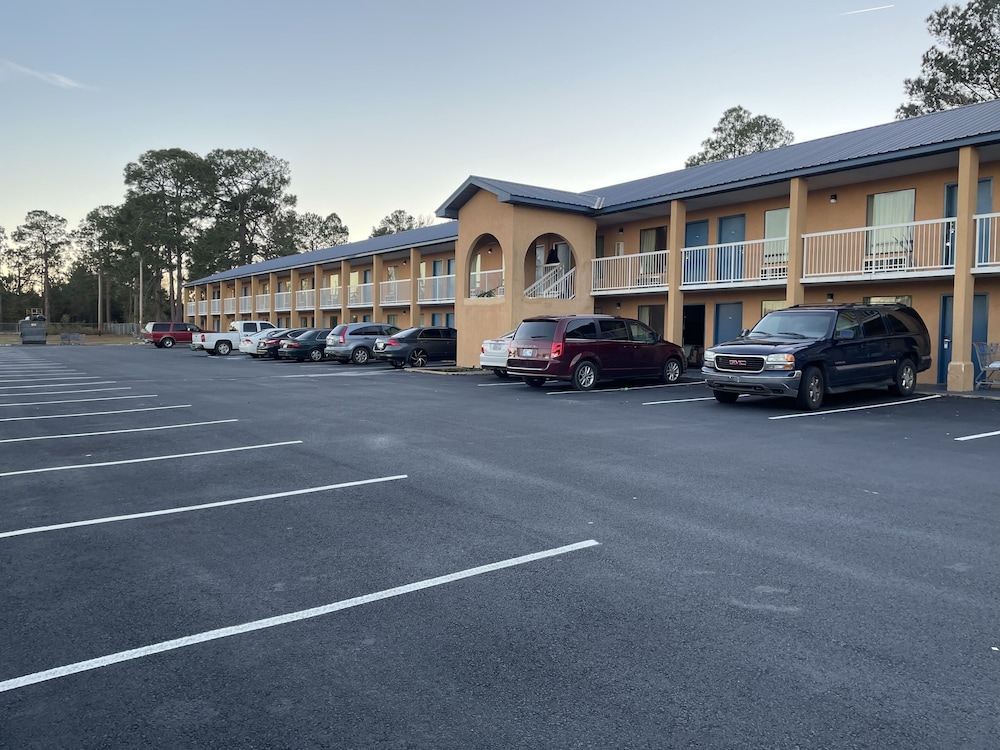 Capital Inn - photo 42