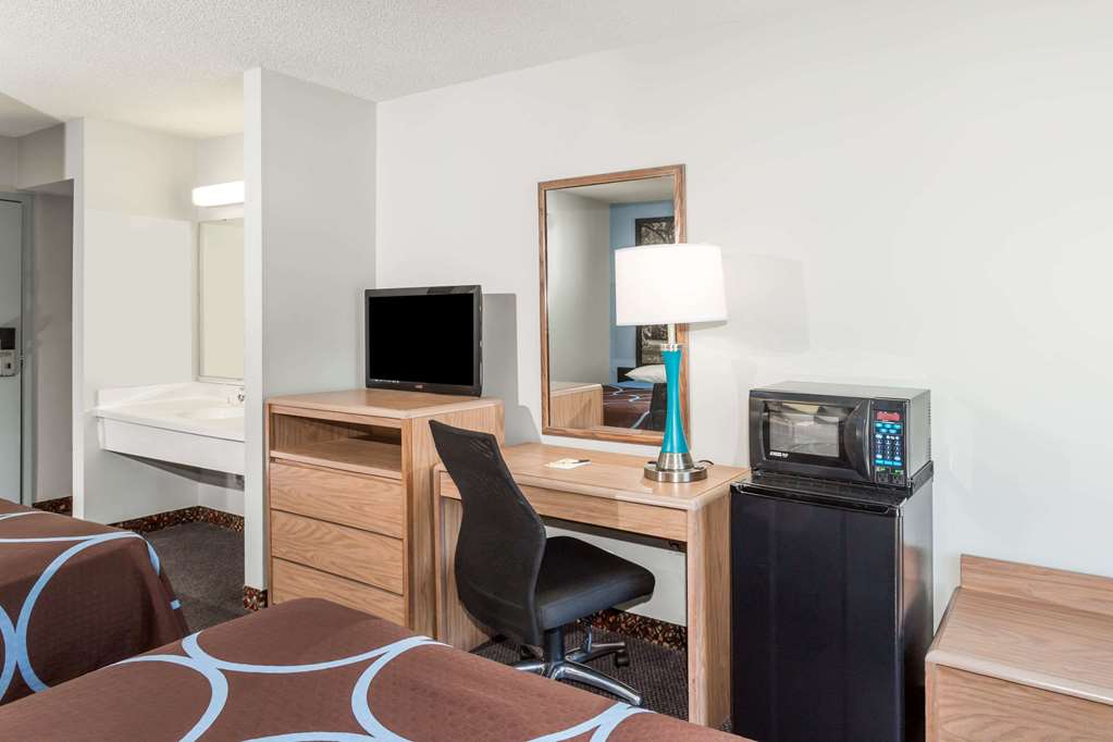 Super 8 by Wyndham Valdosta GA I 75 - photo 14
