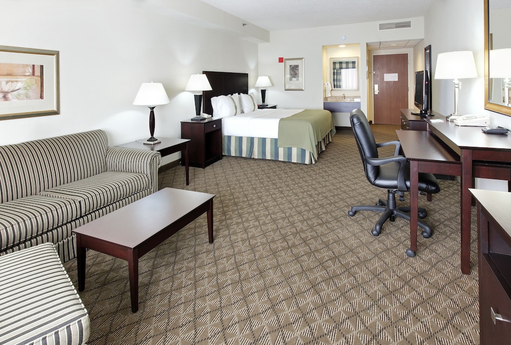 Holiday Inn Springdale Fayetteville Area by IHG - photo 13