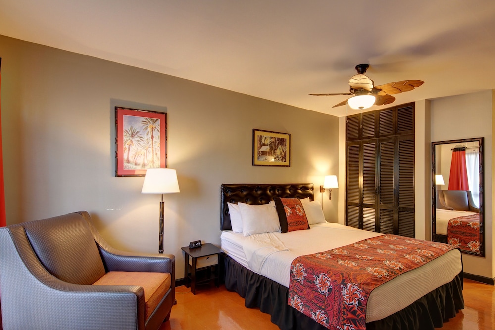 Caliente Tropics Hotel - photo 7