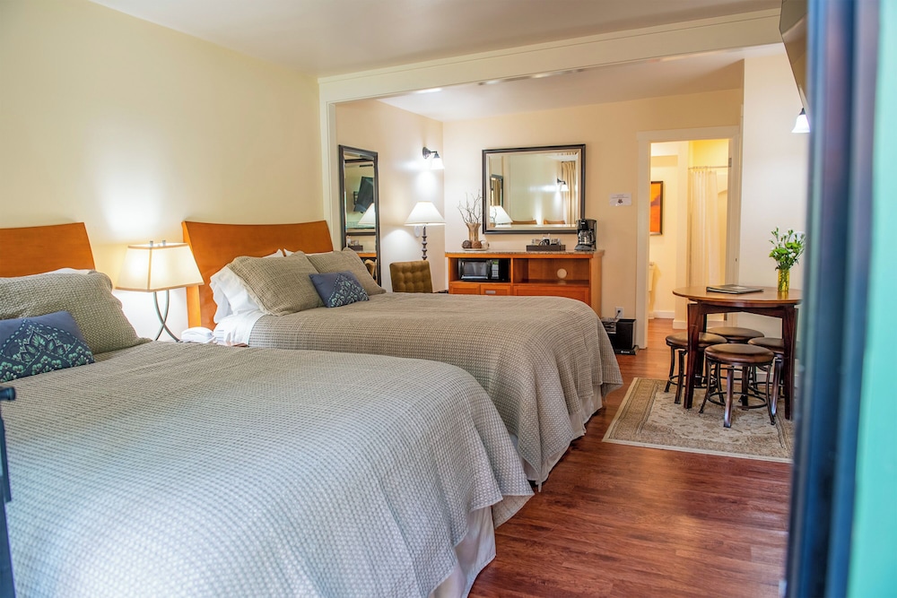 Inn at Buckhorn Cove - photo 16
