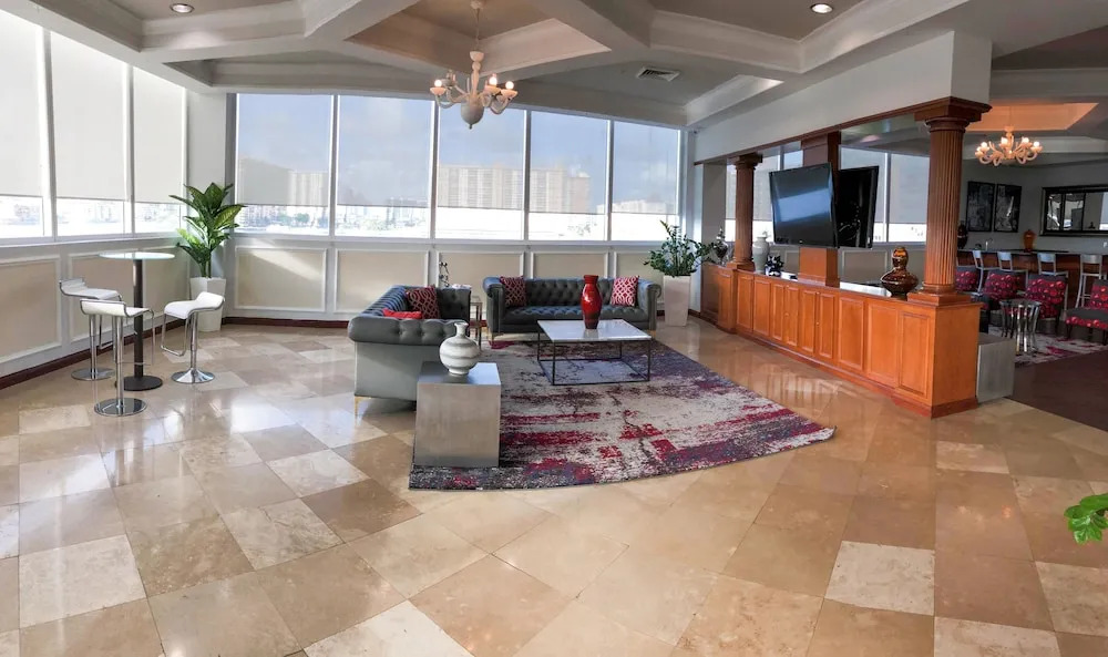 Intracoastal Yacht Club By Best Holiday — Sunny Isles Beach