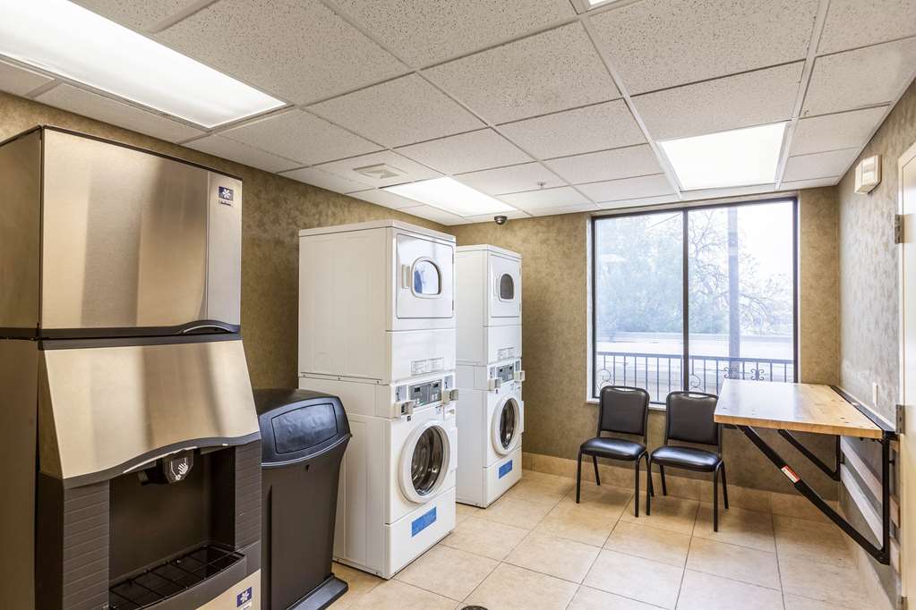 Comfort Suites Alamo Riverwalk - photo 31