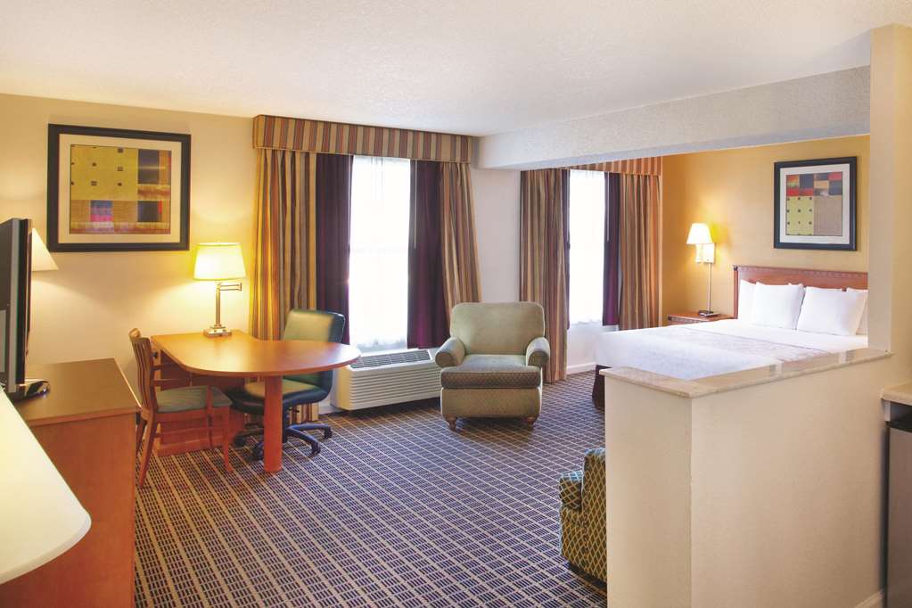La Quinta Inn by Wyndham Orlando International Drive North - photo 35