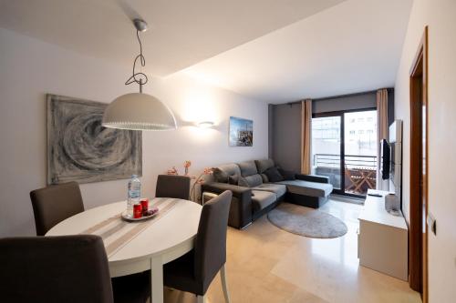 Comfy Downtown Private Terrace