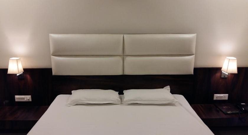 Hotel Batra Continental — hotel in Hoshiarpur