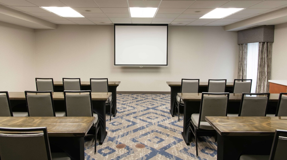 Hampton Inn & Suites Rochester Victor - photo 46