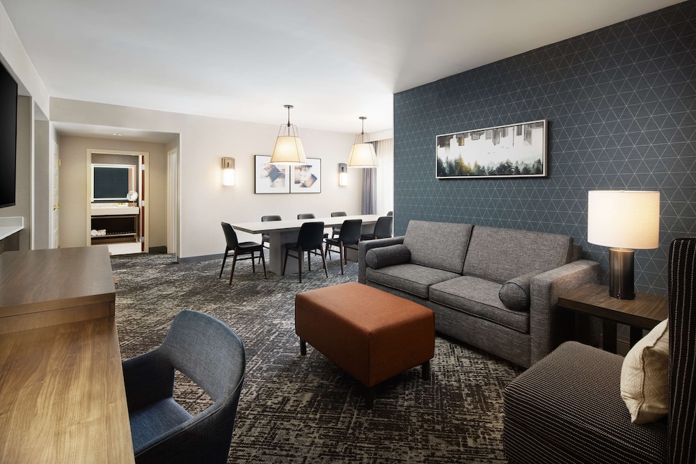 Hilton Charlotte Airport - photo 15