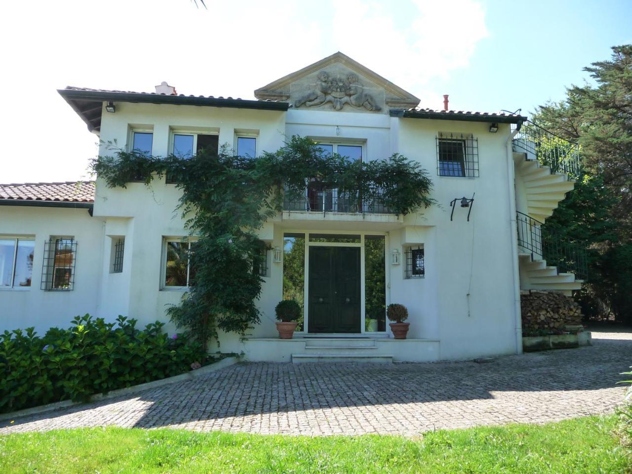 Appartement Ranavalo Pays Basque — 4-Star Luxury Hotel in Biarritz, France