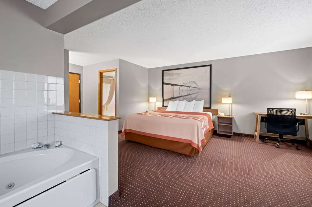 Super 8 by Wyndham Waverly - photo 32