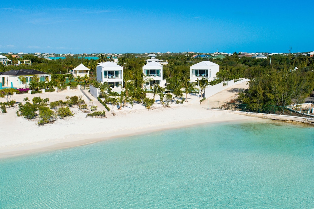 SulMare at Taylor Bay Luxury villas — 4-Star Luxury Hotel in Providenciales, Turks and Caicos Islands