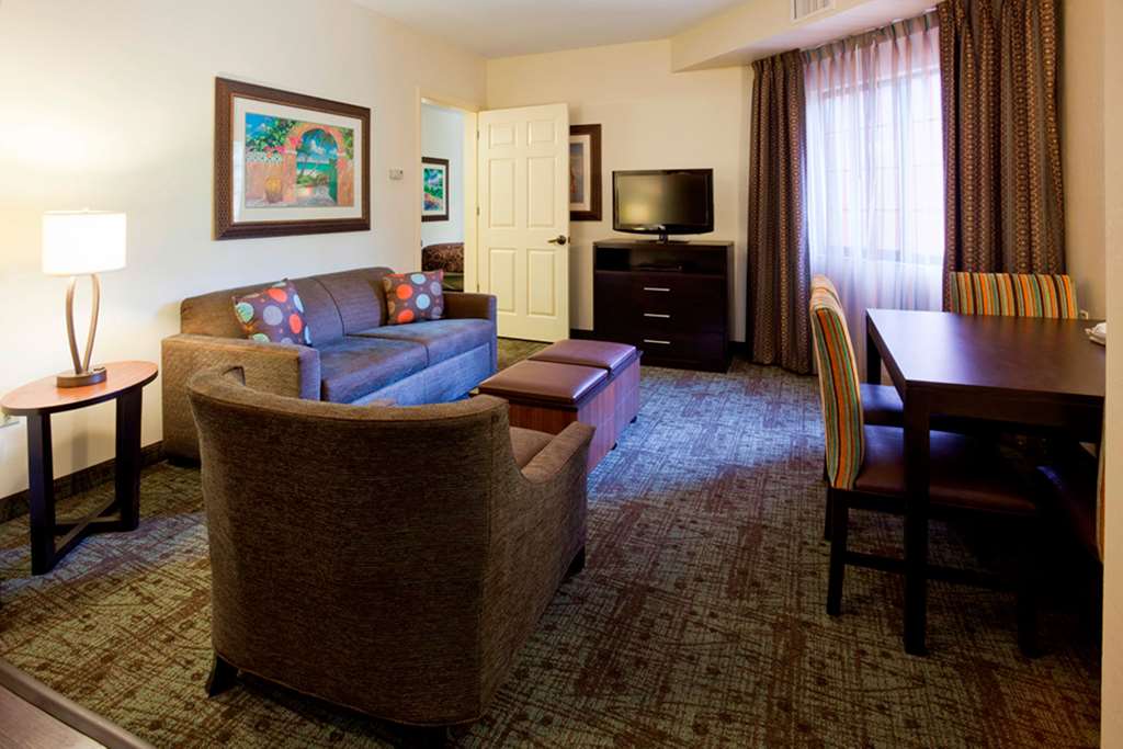 Sonesta ES Suites Atlanta Alpharetta Avalon - photo 14