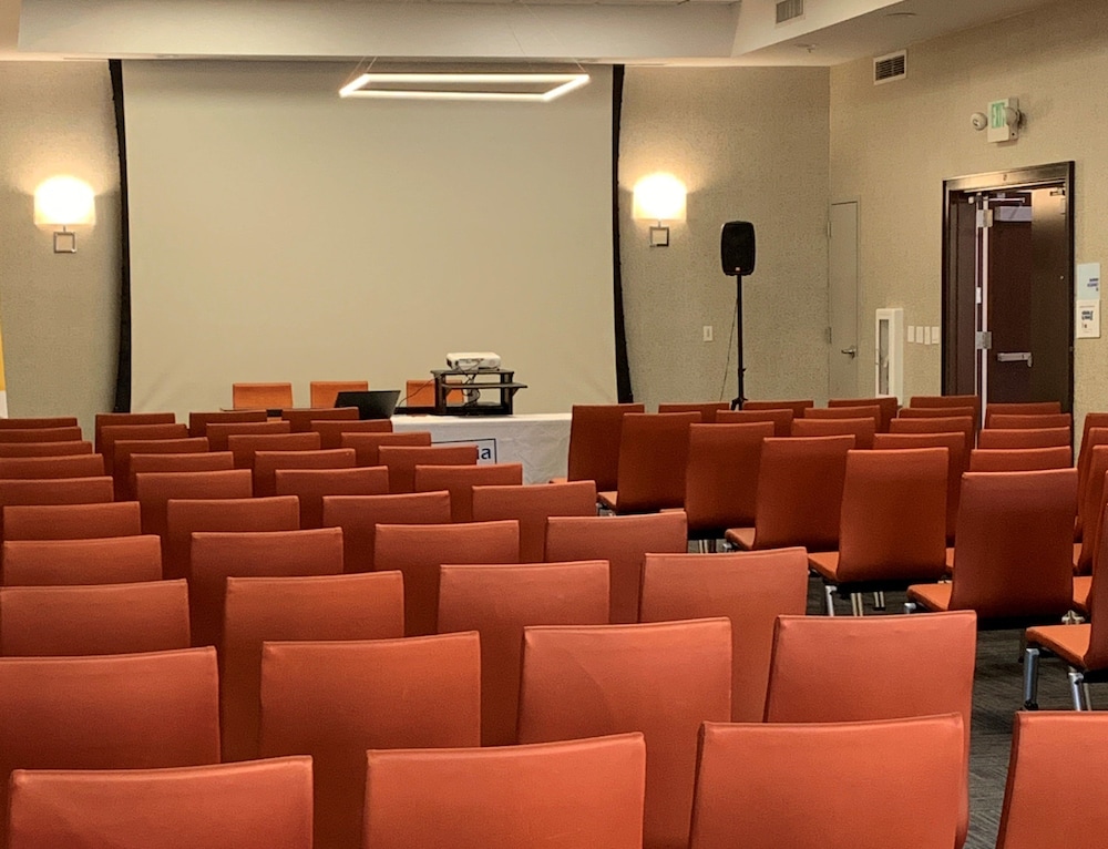 Holiday Inn Express Hotel & Suites El Dorado Hills - photo 75