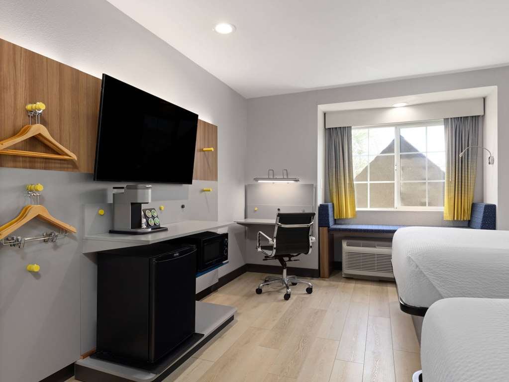 Microtel Inn & Suites by Wyndham Tracy - photo 22