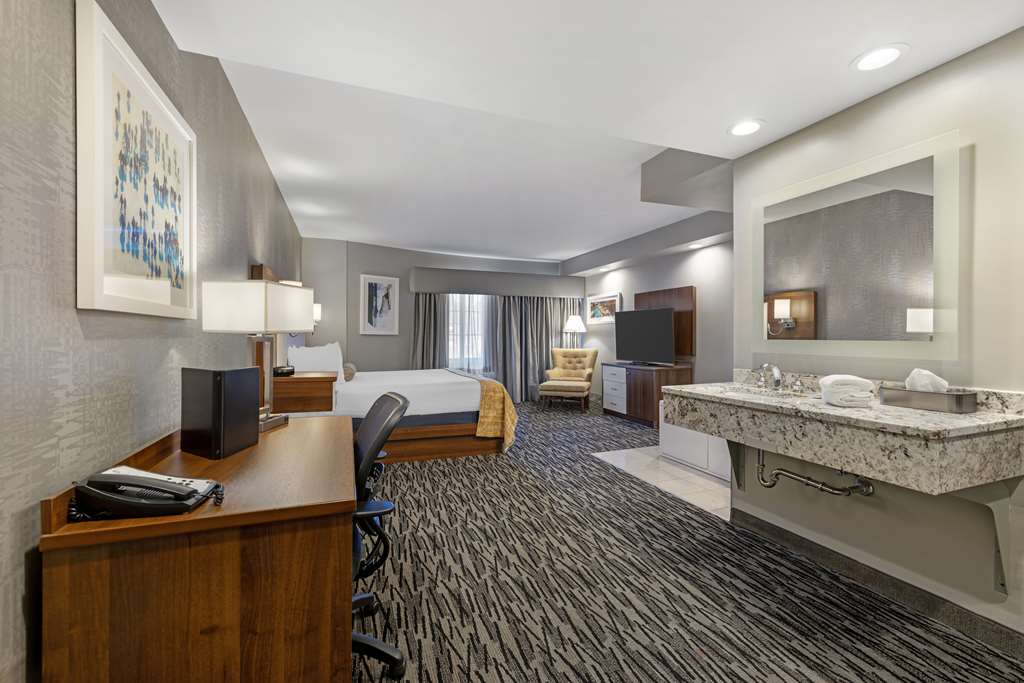 Best Western on the Avenue - photo 16