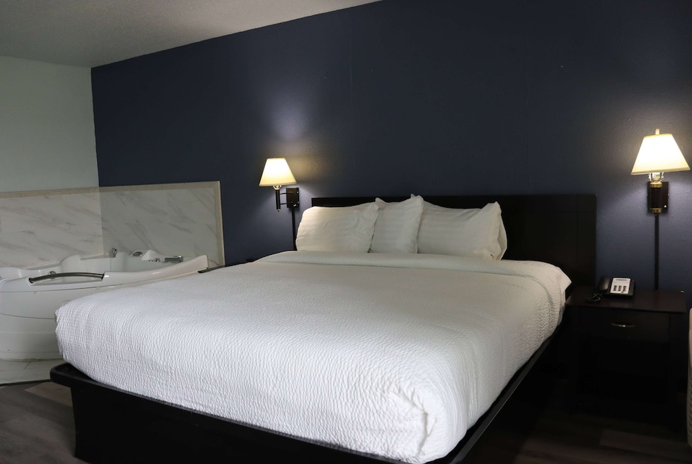 Travelodge by Wyndham Milwaukee - photo 26