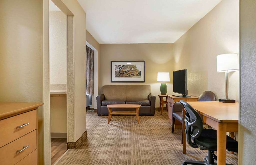 Extended Stay America Select Suites Detroit Warren - photo 9