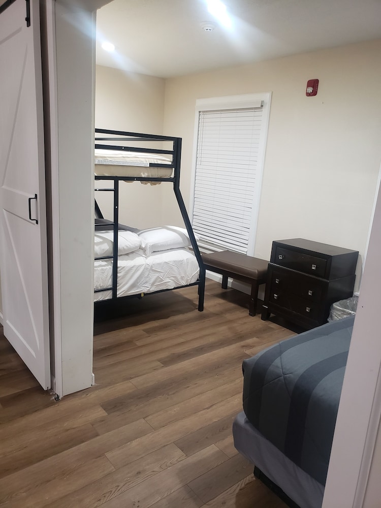 Branson King Resort and Suites - photo 35