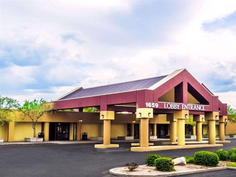 Ramada by Wyndham Salt Lake City North Temple — hotel in Salt Lake City